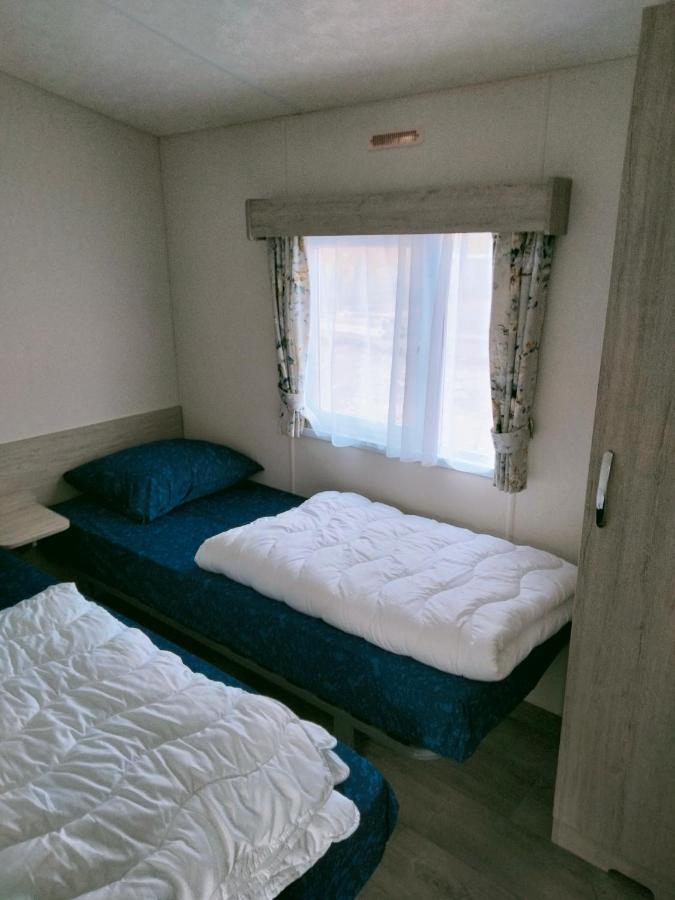 Bj Chalets - De Rug 1 - Vakantiepark Lauwersoog - Luxe Chalet Met Vaatwasser! Vroege Incheck! Eksteriør bilde